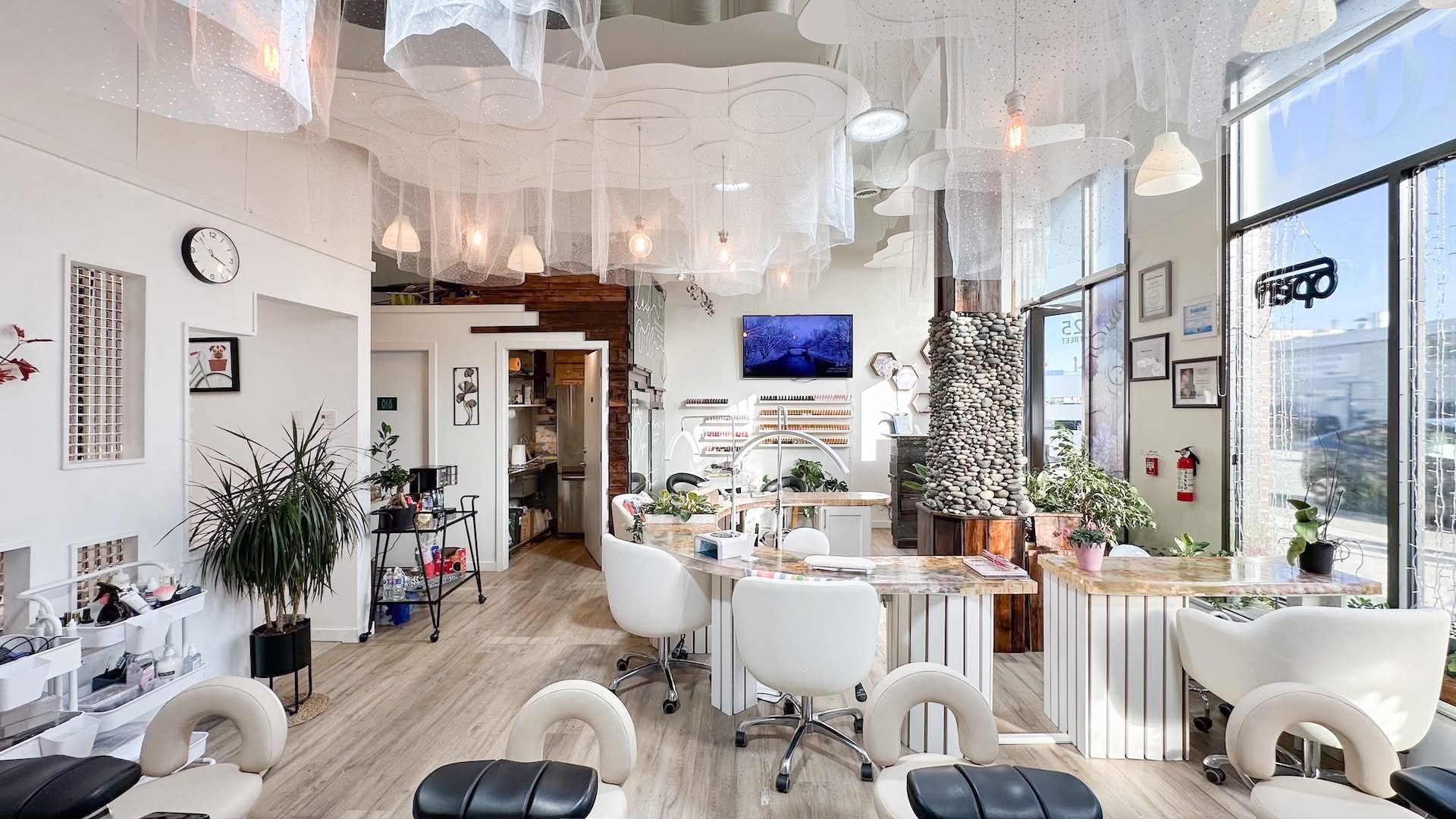 Bright JOVIAL BEAUTY nail salon interior